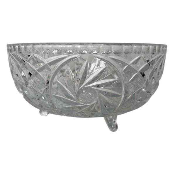 Pinwheel Crystal Footed Fruit / Salad Bowl - Picture 1 of 9